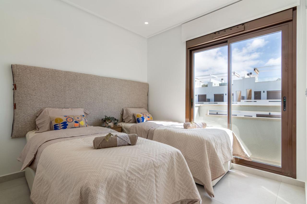 Bahia Homes Torrevieja Kültér fotó